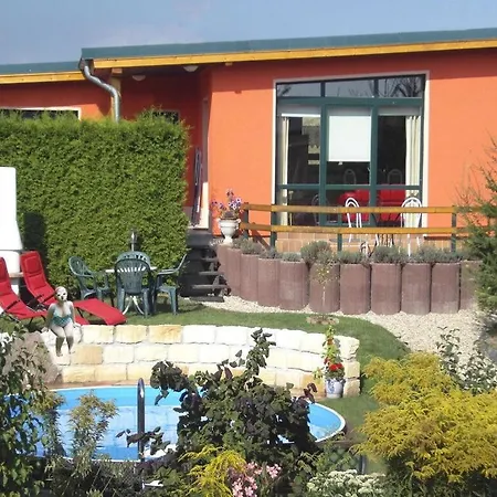 Am Kahlenberg Modern Retreat
